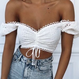 WHITEFOX Lace crop top